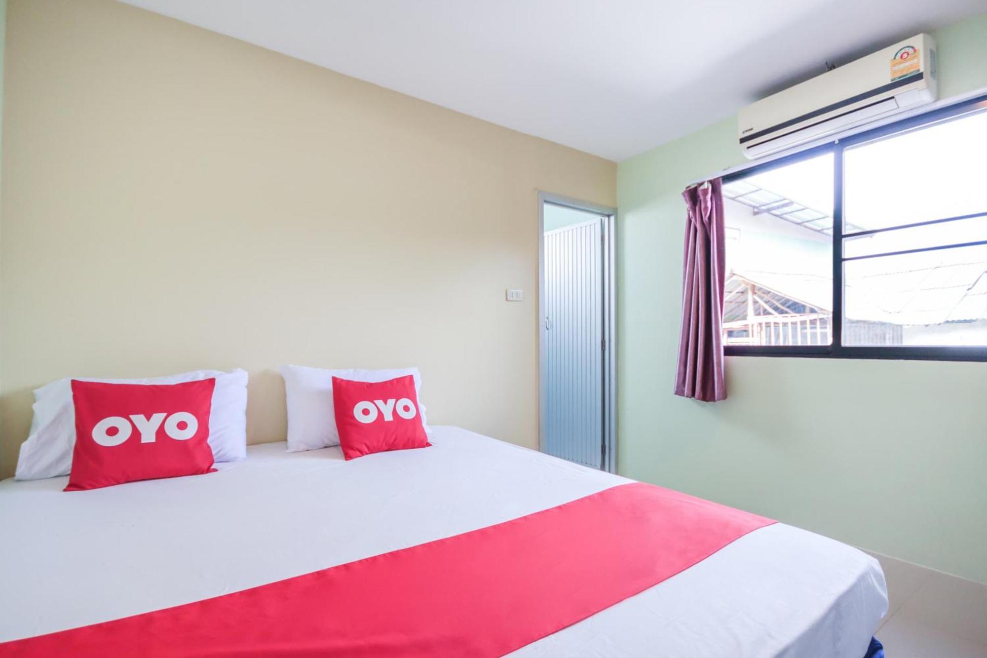 Oyo 1163 Eden Hostel Phuket Exterior photo