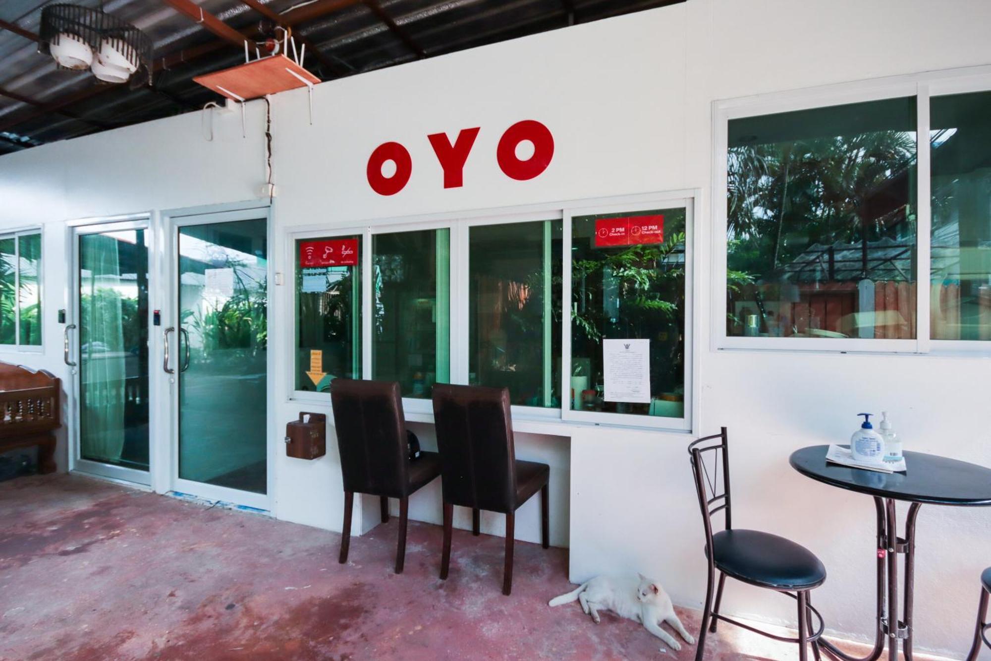 Oyo 1163 Eden Hostel Phuket Exterior photo